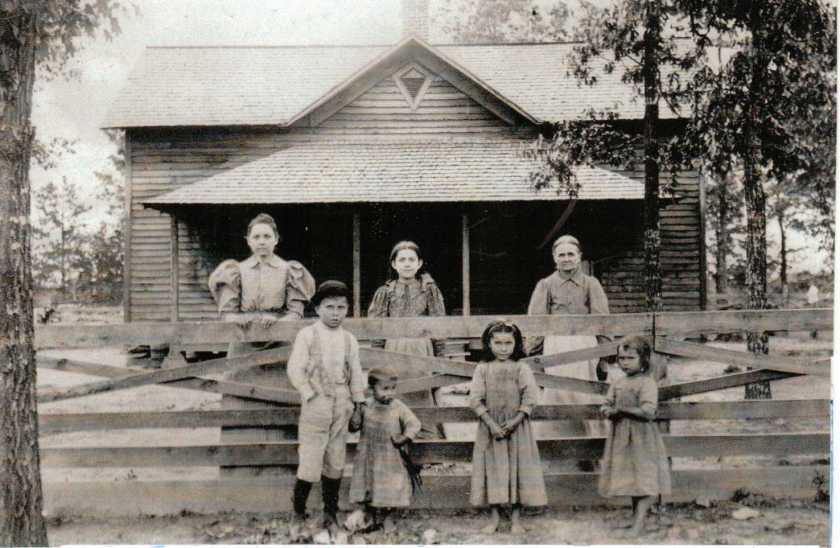 kinney family at homeplace