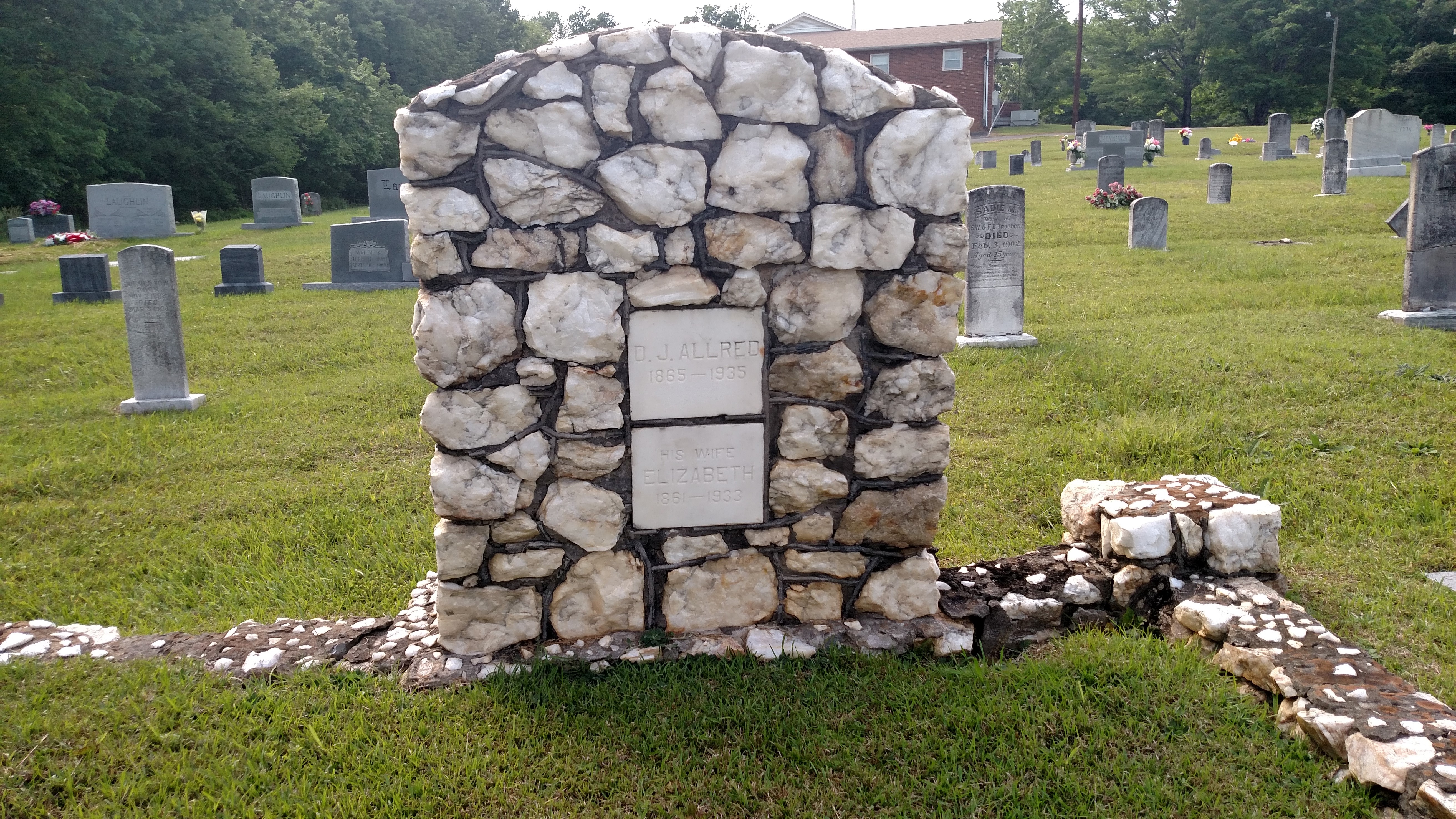 Daniel Julan and Nancy Elmore's grave
